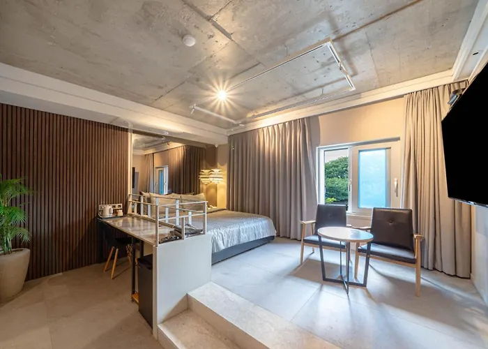 Sasang Mr Brick Hotel *