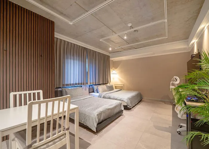 Hotel Sasang Mr Brick *