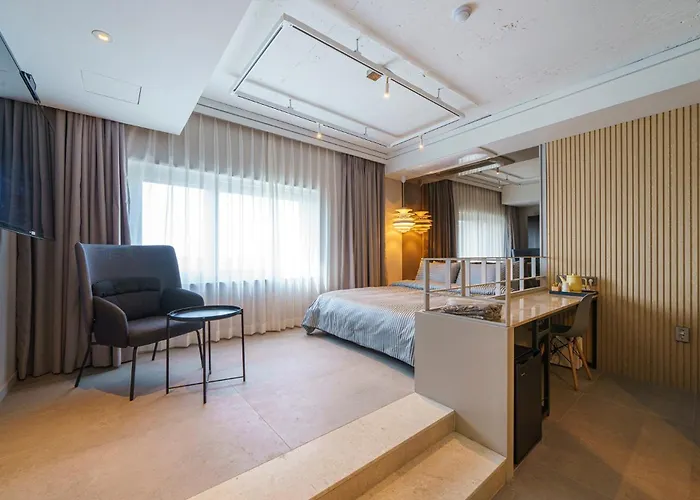 Hotel Sasang Mr Brick